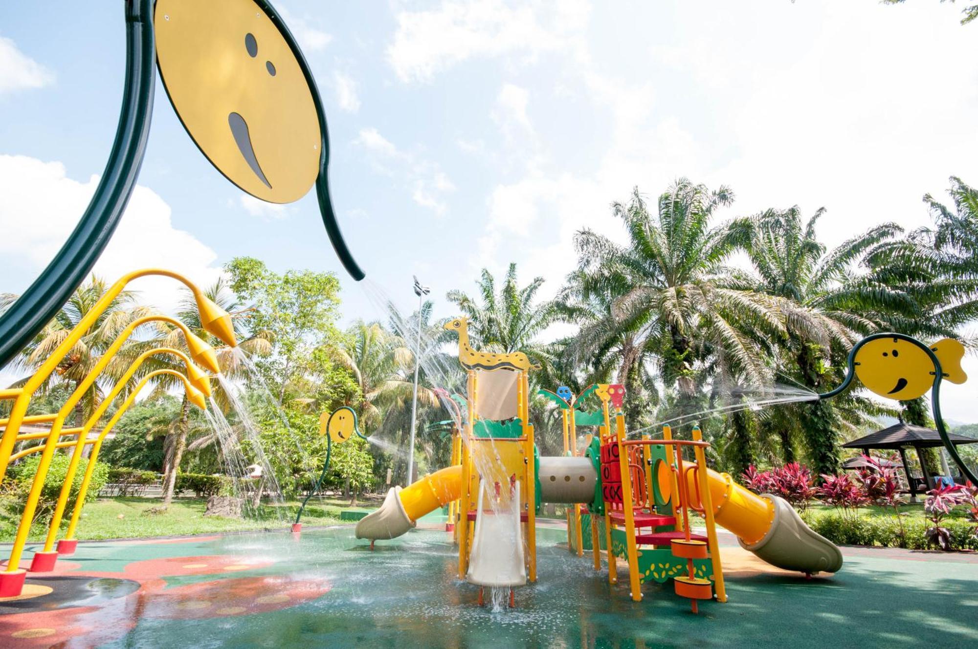 Hotel Felda Residence Hot Springs Sungkai Buitenkant foto