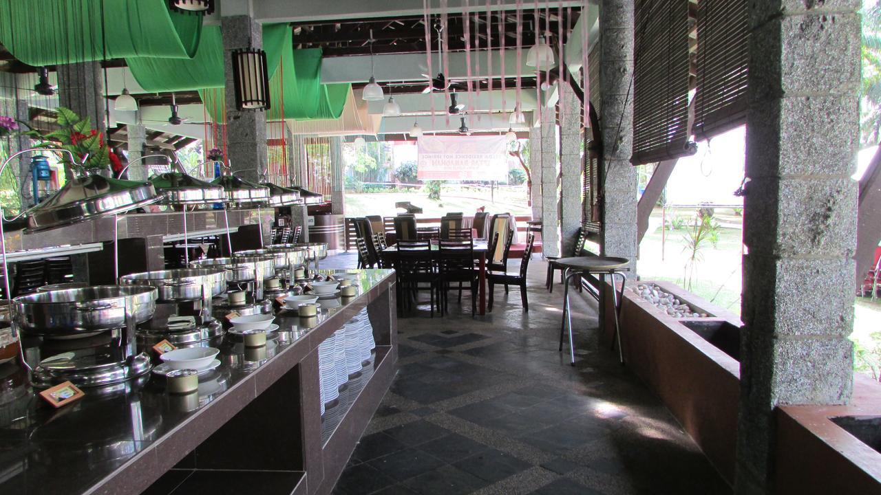 Hotel Felda Residence Hot Springs Sungkai Buitenkant foto