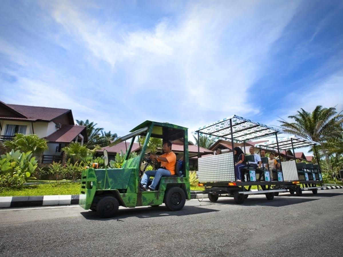 Hotel Felda Residence Hot Springs Sungkai Buitenkant foto